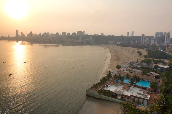 Mumbai, Marine drive beach