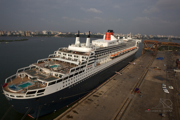 Queen Mary II in Kochin port